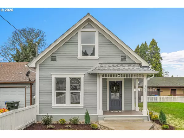 209 SE CURRIN ST, Estacada, OR 97023
