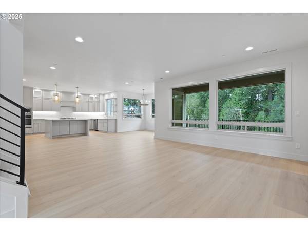 14994 SE Andre WAY, Clackamas, OR 97015