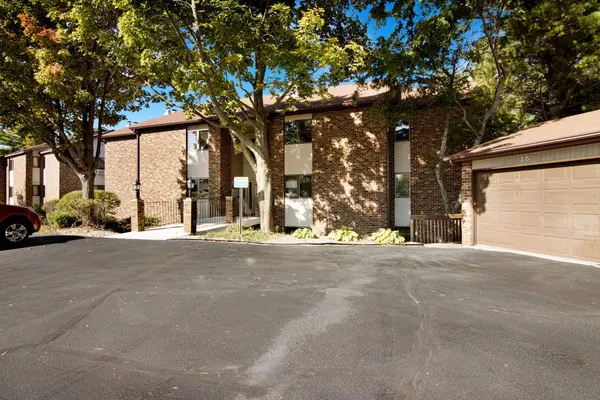 5883 Andorra DR, Williamsburg, MI 49690