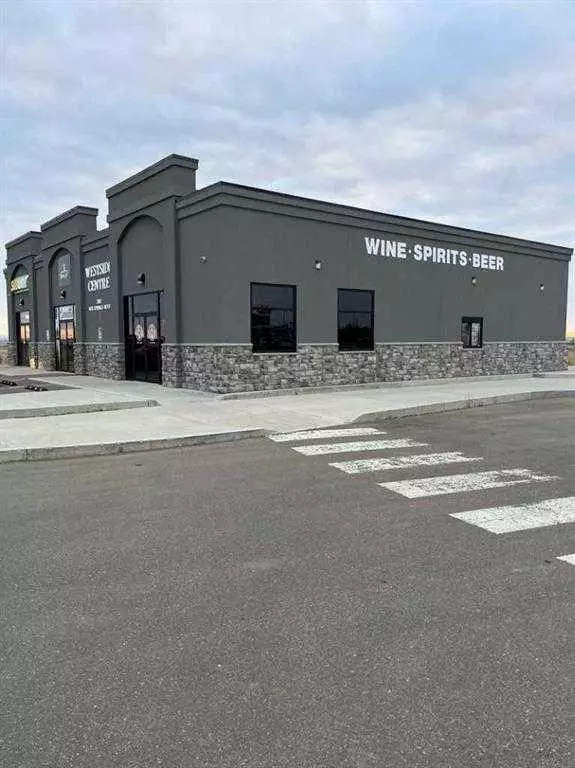 Medicine Hat, AB T1C 0C8,2882 Box Springs BLVD #101