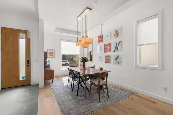 Calgary, AB T2N 0N9,2326 4 AVE NW