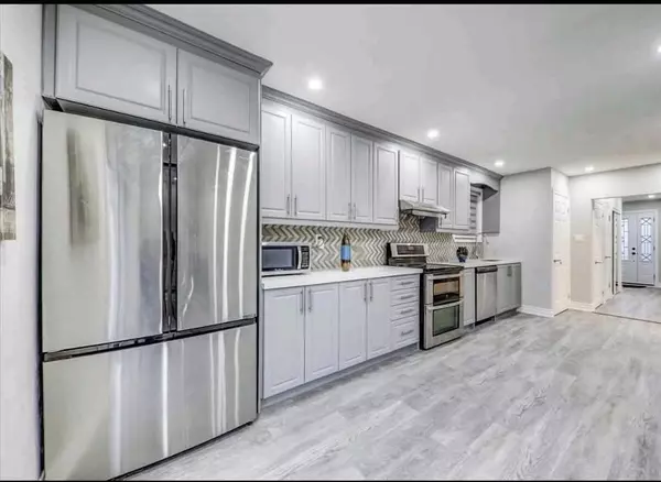 Oshawa, ON L1H 2W8,574 Crerar AVE #Upper Level