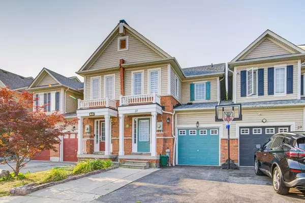 27 Macmillan AVE, Whitby, ON L1R 3H4