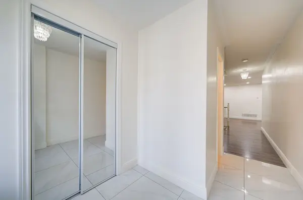 Whitby, ON L1R 3H4,27 Macmillan AVE