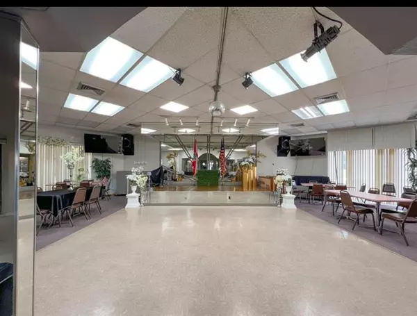 Lauderdale Lakes, FL 33313,2650 NW 49th Ave #217