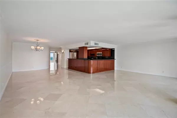 Fort Lauderdale, FL 33316,2100 S Ocean Ln #2207