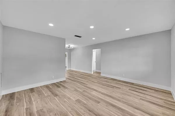 Margate, FL 33063,6925 NW 11th St