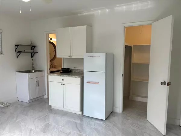 Pompano Beach, FL 33062,1301 SE 22nd Ave #4