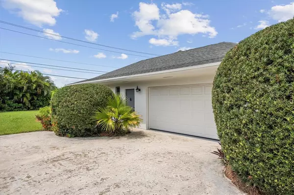 Jupiter, FL 33469,137 SE Turtle Creek Dr