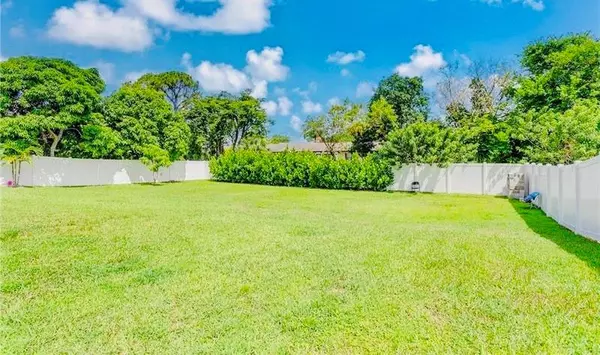 Royal Palm Beach, FL 33411,128 N Royal Pine Cir N