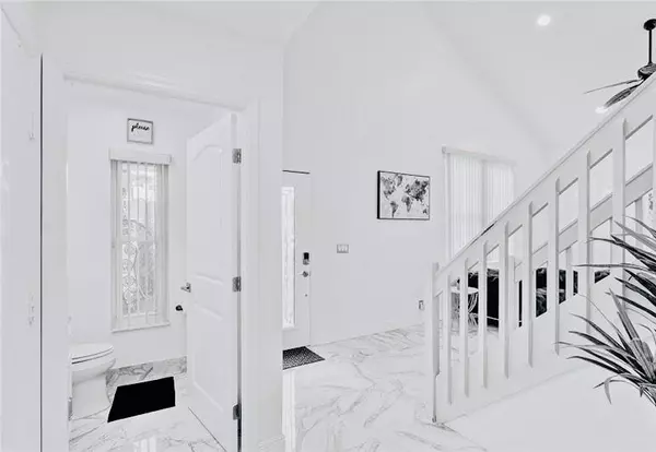 Royal Palm Beach, FL 33411,128 N Royal Pine Cir N