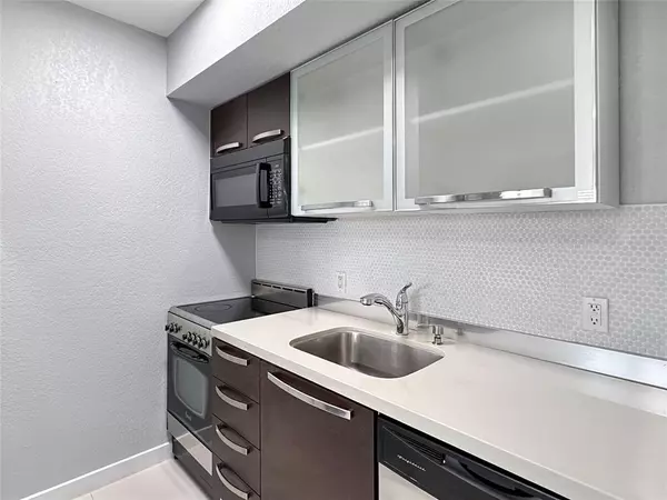 Fort Lauderdale, FL 33301,1503 NE 4th Ct #4