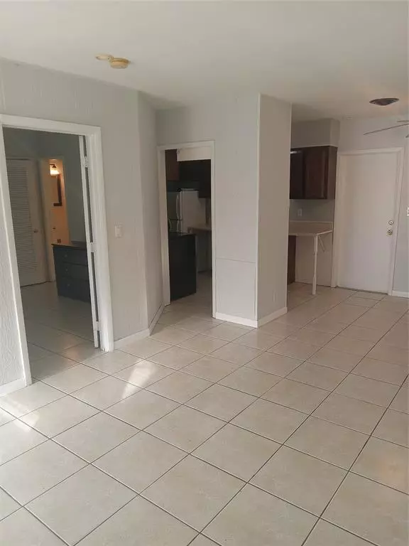 Hollywood, FL 33020,2901 Jackson Street #9