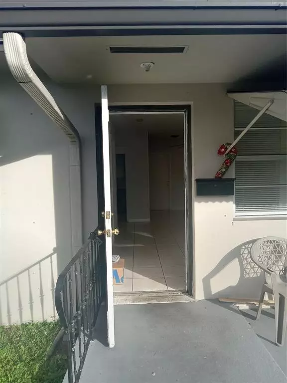 Hollywood, FL 33020,2901 Jackson Street #9