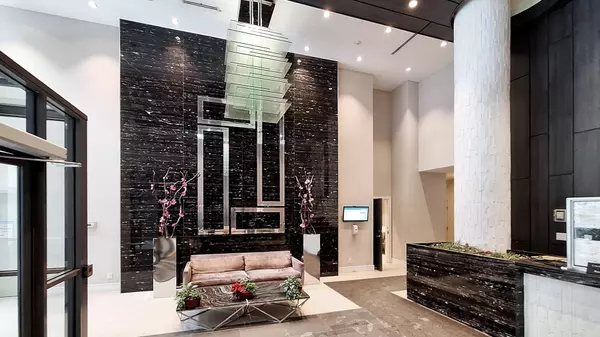 Richmond Hill, ON L4C 1V5,9205 Yonge ST #1611