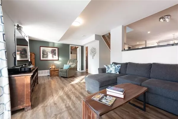 Barrie, ON L4N 8E5,141 Athabaska RD