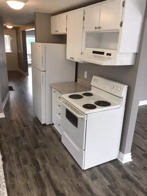 Barrie, ON L4M 5V6,61 Corbett DR