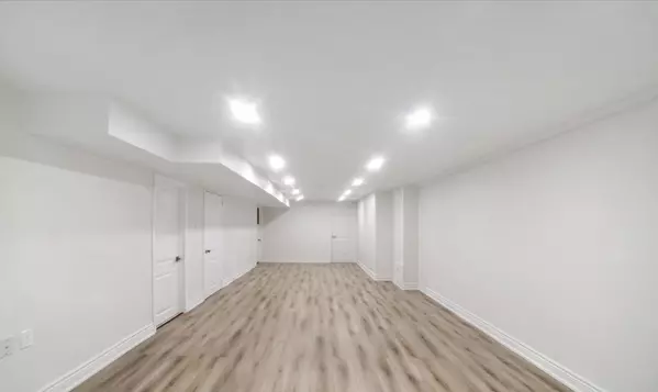 Barrie, ON L4M 2Y4,28 Charlbrook AVE #Basement