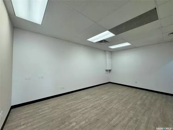 Regina, SK S4N 0R3,700 Victoria AVENUE