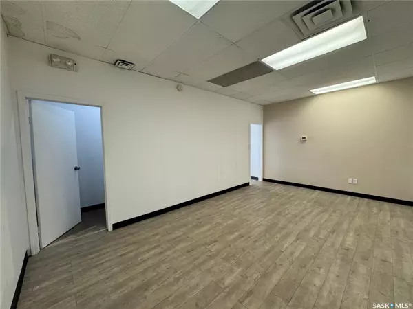 Regina, SK S4N 0R3,700 Victoria AVENUE