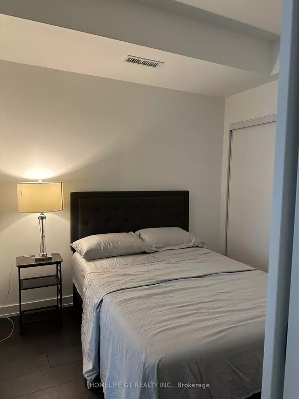 Mississauga, ON L5G 0E1,28 Ann ST #316