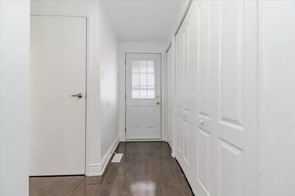 Cambridge, ON N1R 6G1,235 Ferguson AVE #4