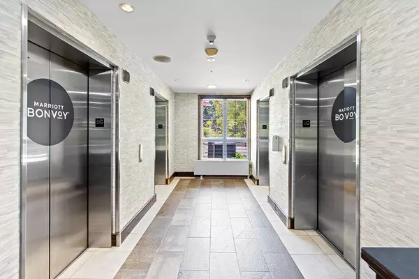 Blue Mountains, ON L9Y 0V2,220 Gord Canning DR #252