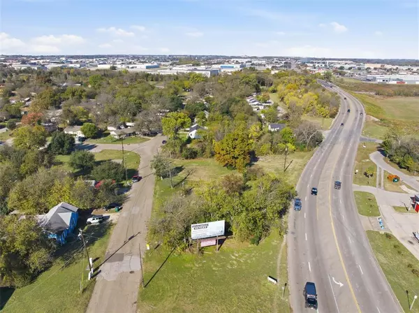 Waco, TX 76711,105, 107, 109, 111 Victory Drive