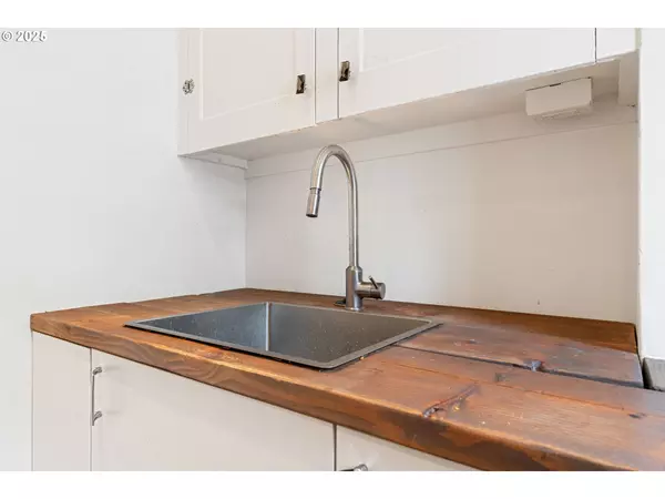 Portland, OR 97209,1811 NW COUCH ST #506