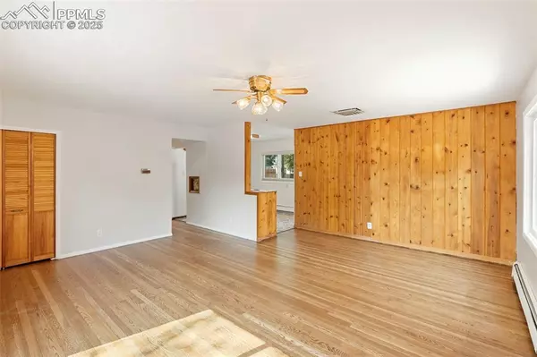 Colorado Springs, CO 80907,2318 Farragut AVE