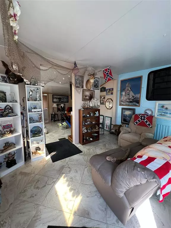 Okeechobee, FL 34974,5327 SE 66th Ave