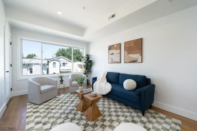 67 Virginia Ave #3, Jersey City, NJ 07304