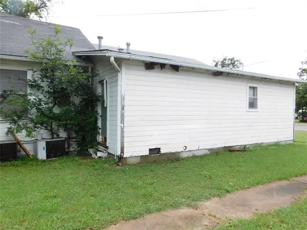908 NE 4th Street, Hubbard, TX 76648
