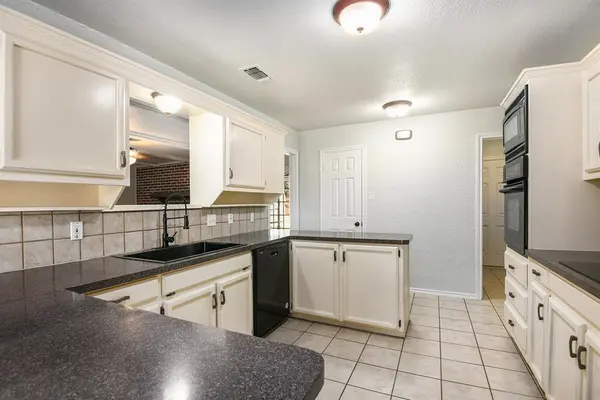 Fort Worth, TX 76133,3516 Lawndale Avenue