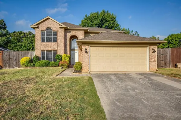 737 Black Walnut Drive,  Lake Dallas,  TX 75065