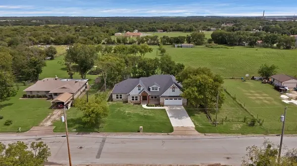 206 Hix Road, Cleburne, TX 76031