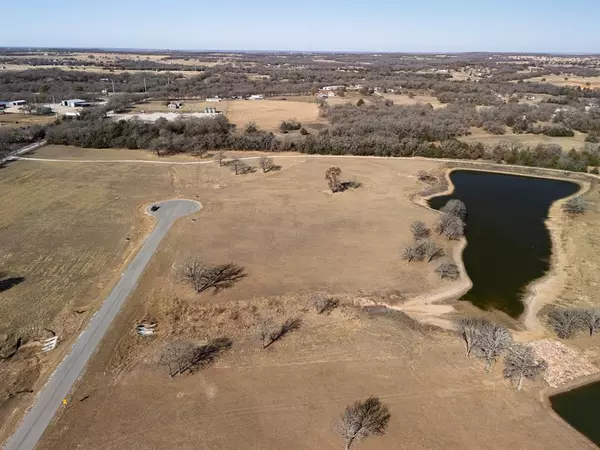 Bowie, TX 76230,141 Woodbridge Boulevard