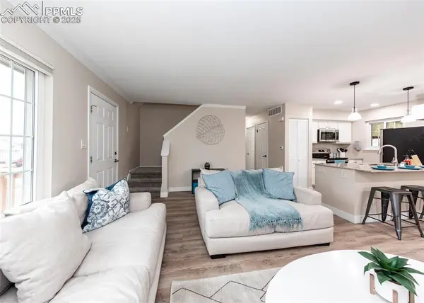 Colorado Springs, CO 80910,2068 Fernwood DR