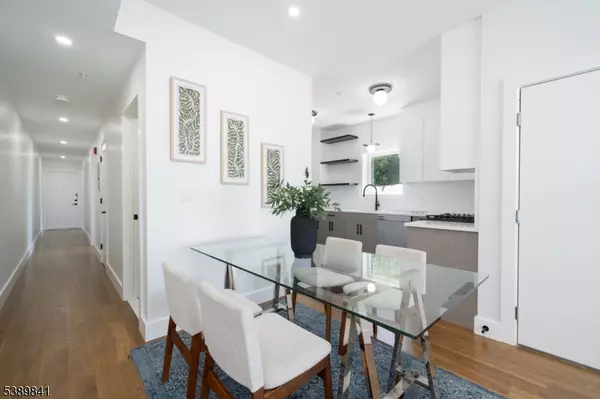 Jersey City, NJ 07304,67 Virginia Ave #2