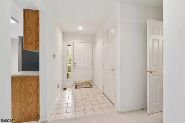 Lambertville City, NJ 08530,11 Sturbridge Ct