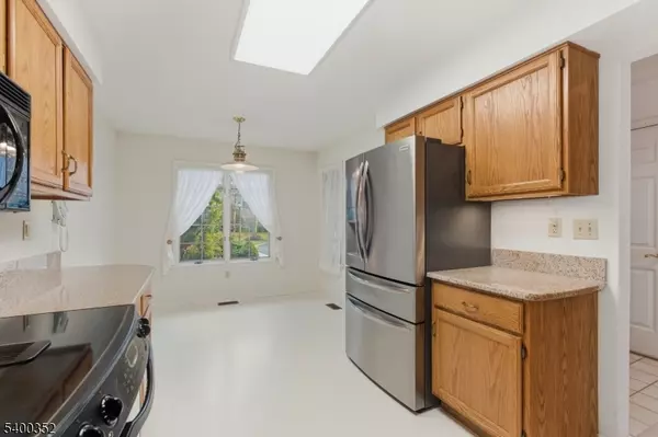 Lambertville City, NJ 08530,11 Sturbridge Ct