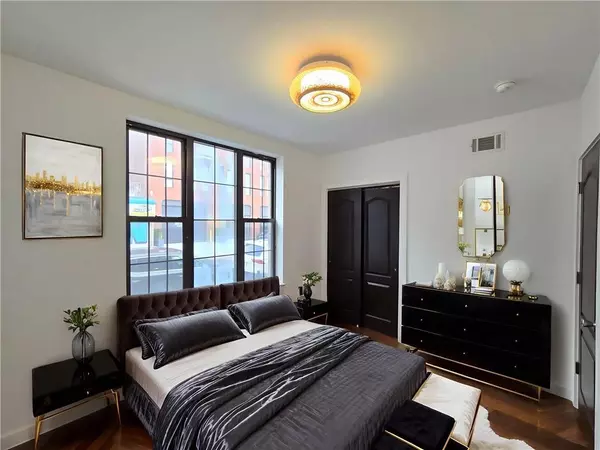 Brooklyn, NY 11206,151 Noll ST