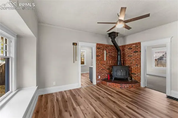 Colorado Springs, CO 80903,806 E St Vrain ST