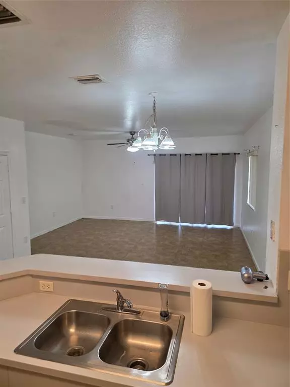 Tamarac, FL 33321,7917 Tuscany Dr