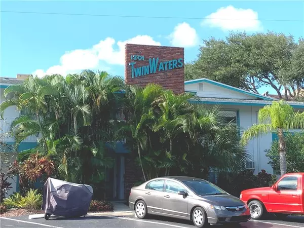 1201 N Riverside Dr #12B, Pompano Beach, FL 33062