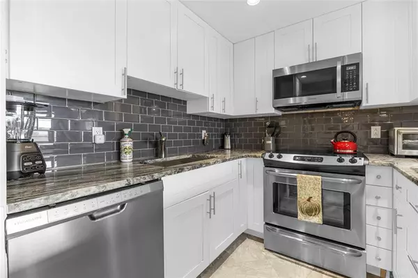 Deerfield Beach, FL 33442,487 Grantham F #487