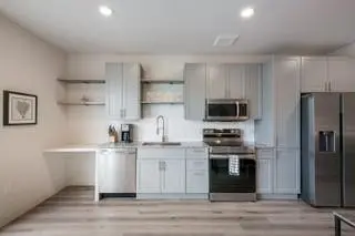 Dallas, TX 75235,2232 Empire Central #303