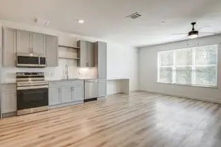 Dallas, TX 75235,2232 Empire Central #303