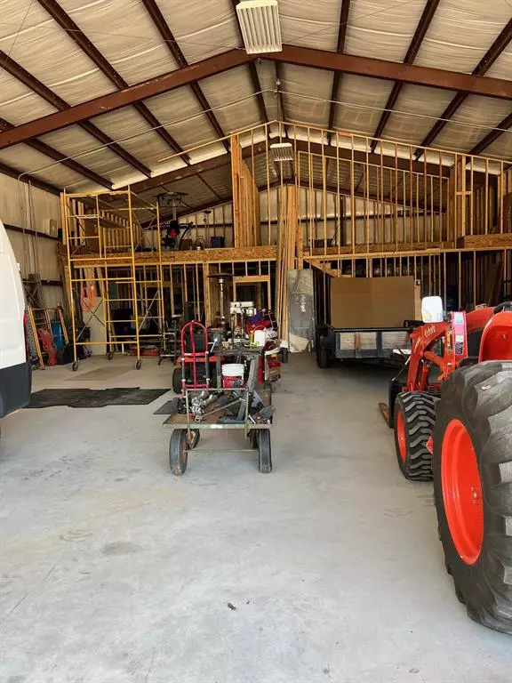 Lindale, TX 75771,19315 Fm 1804