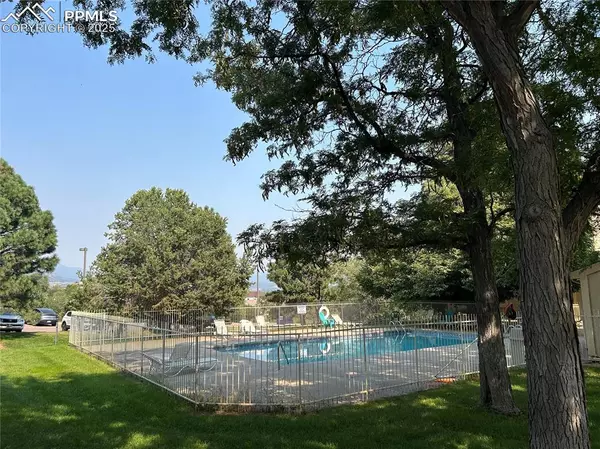 Colorado Springs, CO 80906,850 TENDERFOOT HILL RD #103